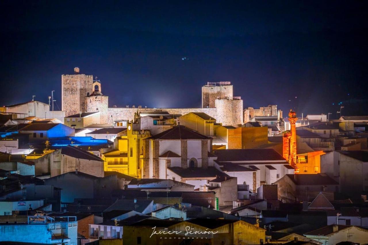 Hostal Calderon De La Barca Zalamea de la Serena Luaran gambar