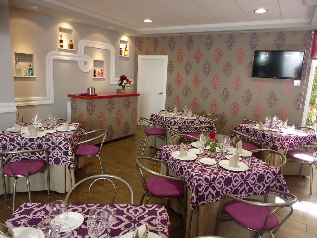 Hostal Calderon De La Barca Zalamea de la Serena Luaran gambar